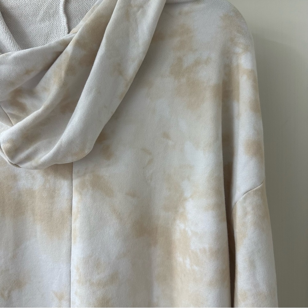 Fabletics Cream & Tan Eco Conscious Tie-Dye Pullover Boxy Cropped Hoodie, Size M - Picture 6 of 6